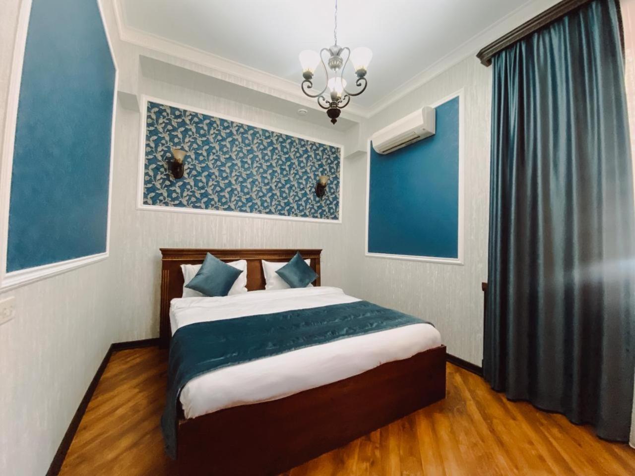 יירבאן Royal Renaissance Hotel מראה חיצוני תמונה