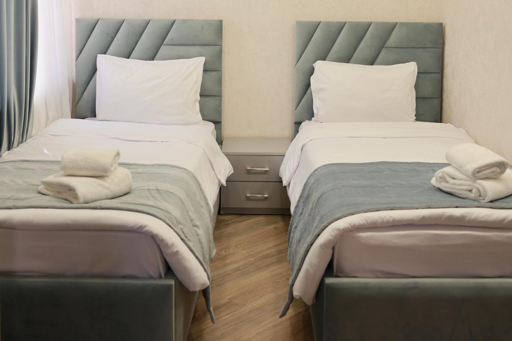 יירבאן Royal Renaissance Hotel מראה חיצוני תמונה