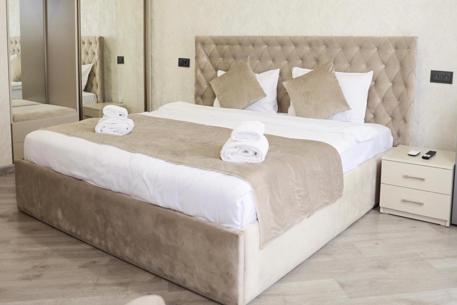 יירבאן Royal Renaissance Hotel חדר תמונה